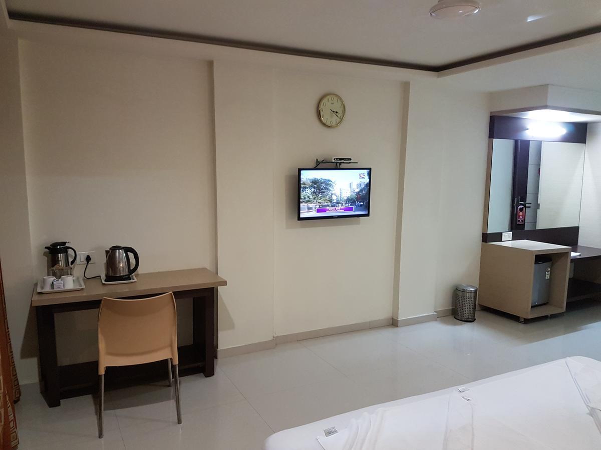 Swagath Grand Suchitra Hyderabad Exterior foto